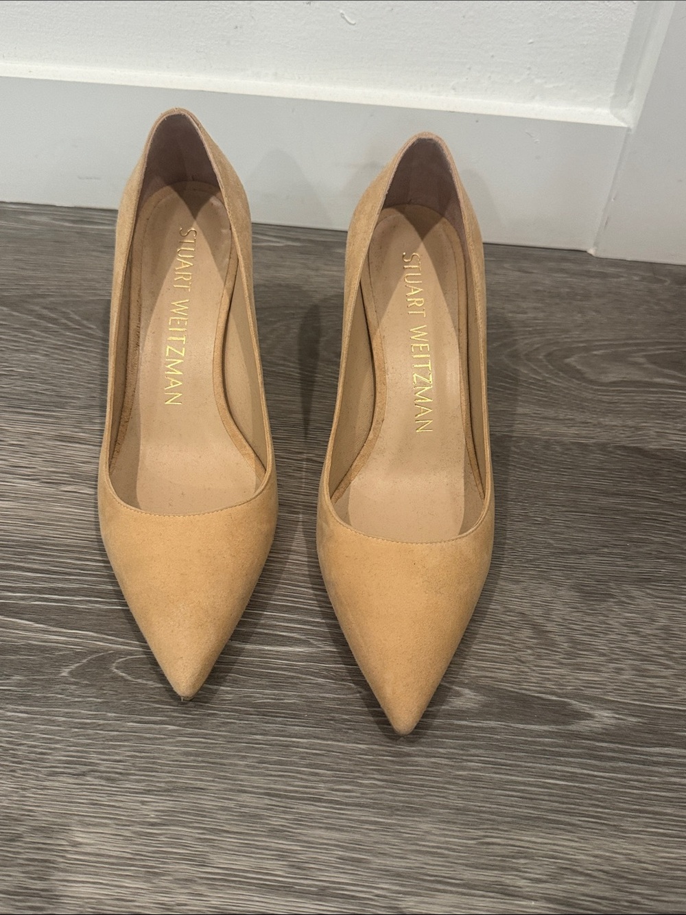 Stuart Weitzman
Linsi 75mm pointed-toe pumps